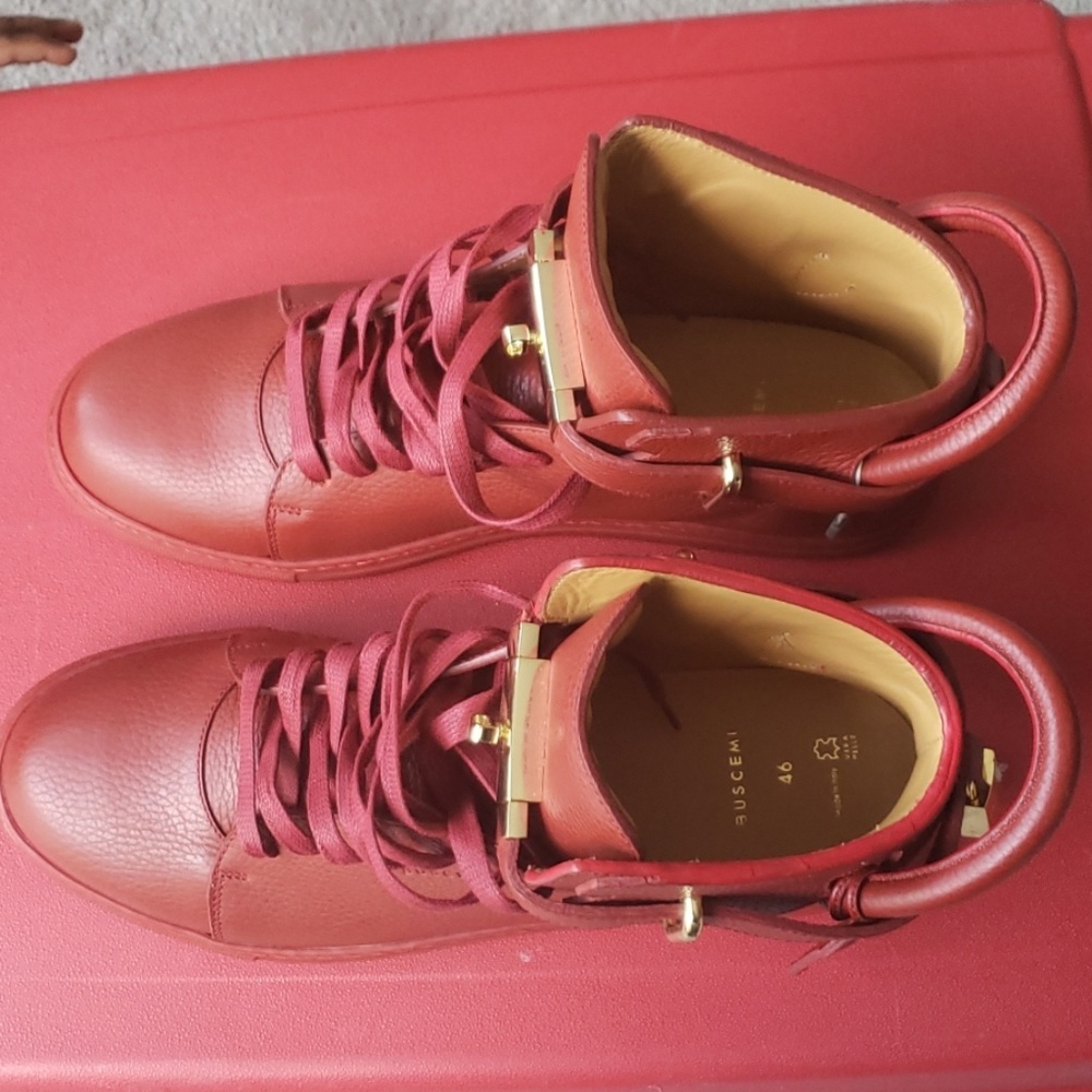 Shoes....High_top & sneakers ......New never worn